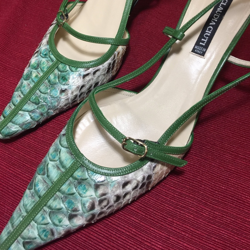 Claudia Ciuti Unique Green Strappy Heels
